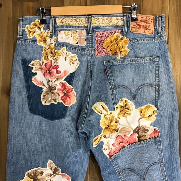 OOAK Levi’s Upcycled Boyfriend Floral Patch Jeans Sz 36/30 - Picture 10 of 16